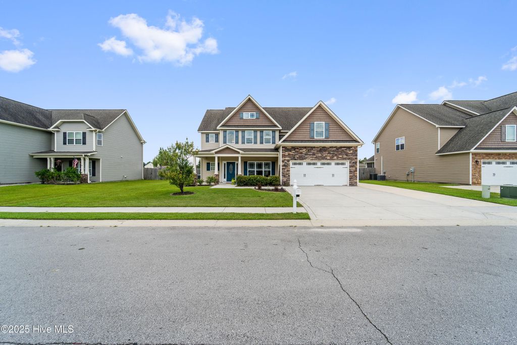 Photo of 627 Arabella Drive, Jacksonville, NC 28546 (MLS # 100525842)