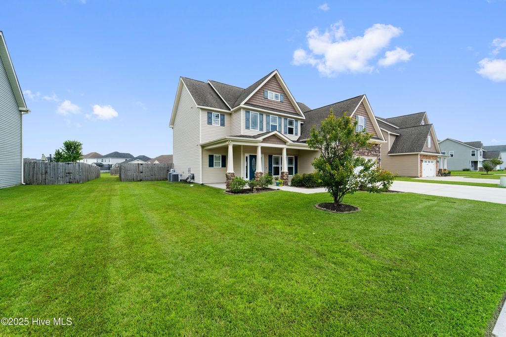 Photo of 627 Arabella Drive, Jacksonville, NC 28546 (MLS # 100525842)