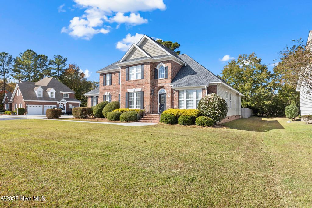 Photo of 300 Drayton Hall, Jacksonville, NC 28540 (MLS # 100541468)