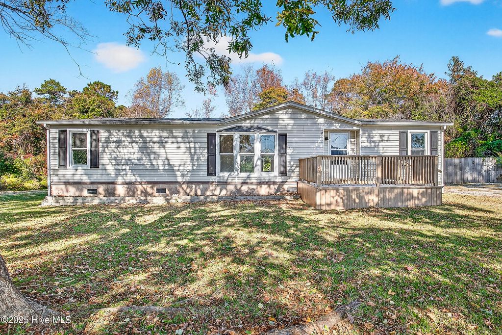 Photo of 851 Sand Ridge Road, Hubert, NC 28539 (MLS # 100541493)