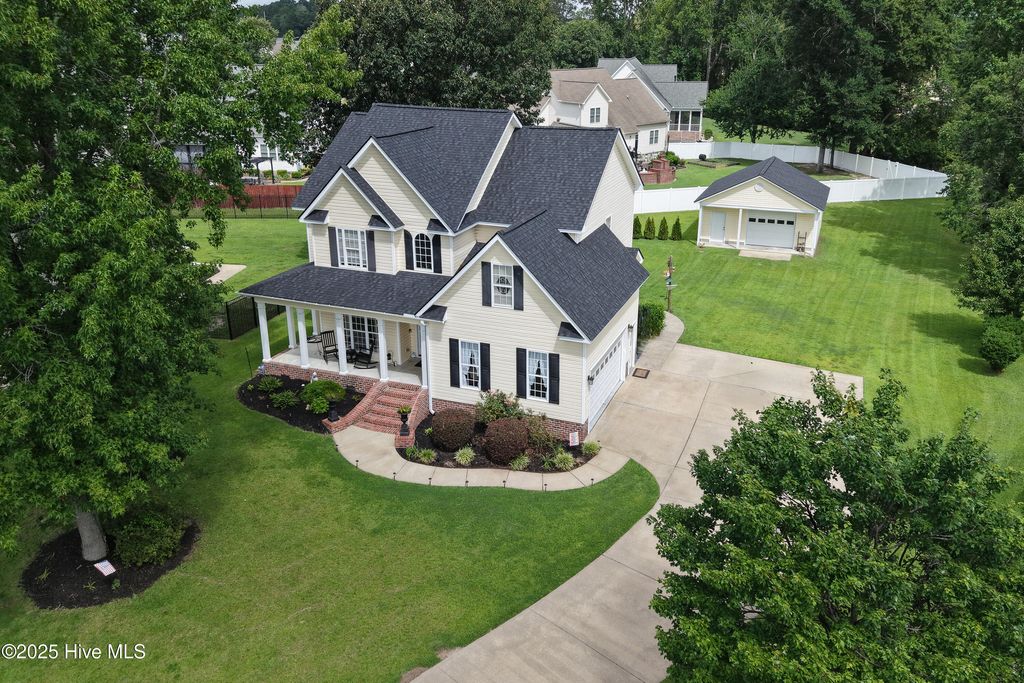 Photo of 3812 Forsyth Park Court, Winterville, NC 28590 (MLS # 100519725)