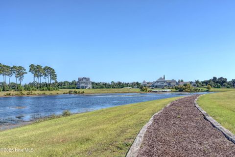 A home in Holly Ridge