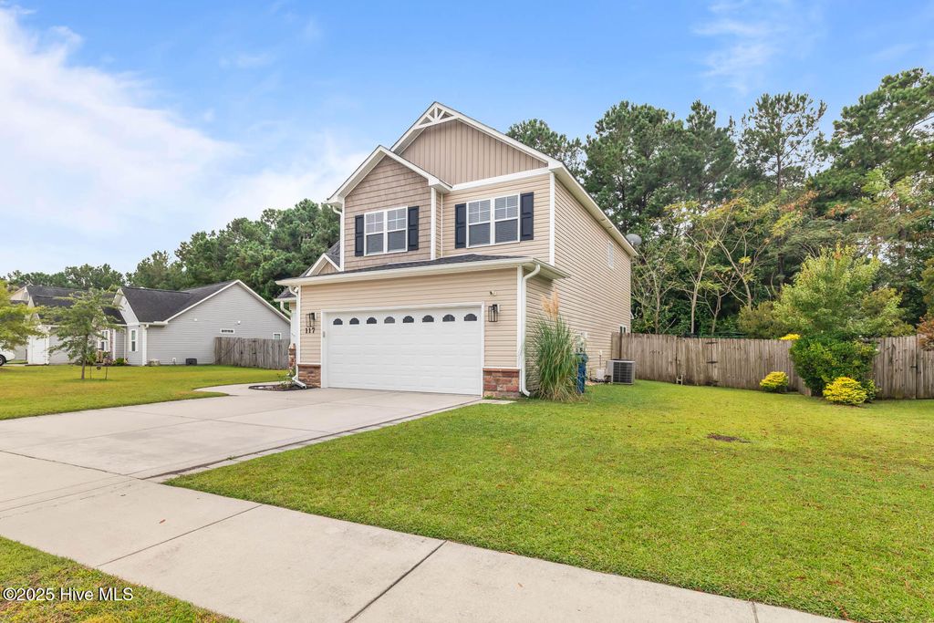 Photo of 117 Stonecroft Lane, Jacksonville, NC 28546 (MLS # 100530992)