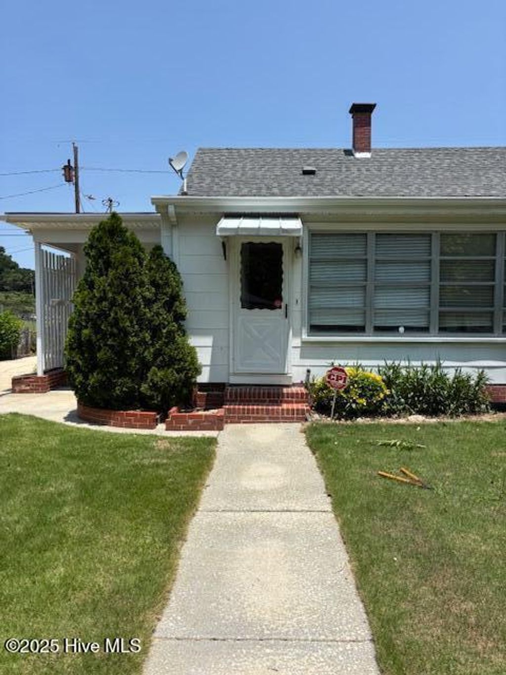 Photo of 908 E 7th Street, Lumberton, NC 28358 (MLS # 100511470)