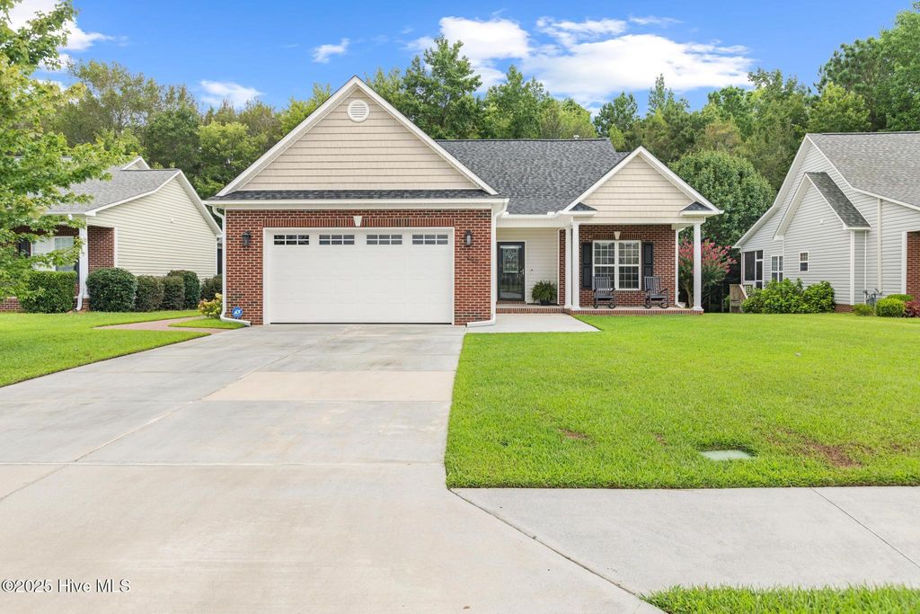 Photo of 200 Winterlochen Drive, Jacksonville, NC 28540 (MLS # 100527034)
