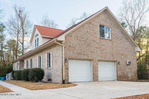 A home in Sneads Ferry