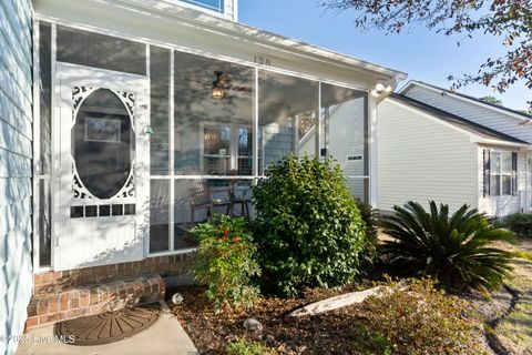 A home in Oak Island