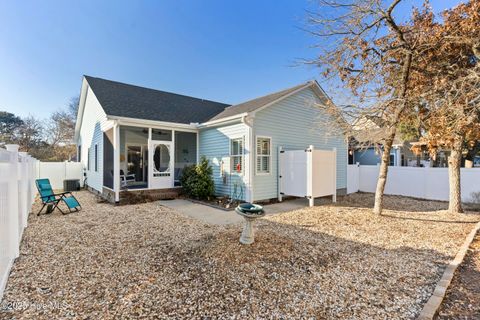 A home in Oak Island