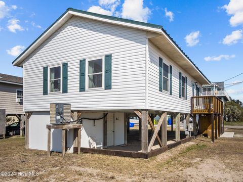 A home in North Topsail Beach