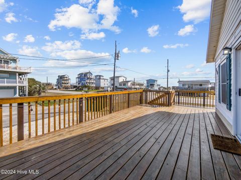 A home in North Topsail Beach