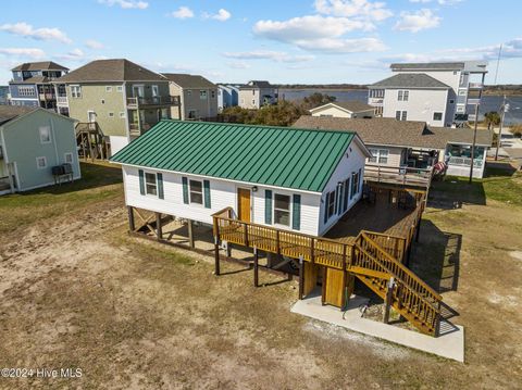 A home in North Topsail Beach