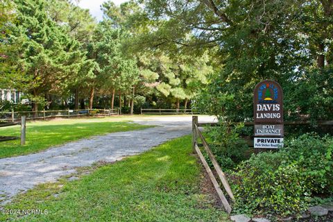 A home in Pine Knoll Shores