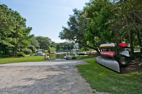 A home in Pine Knoll Shores