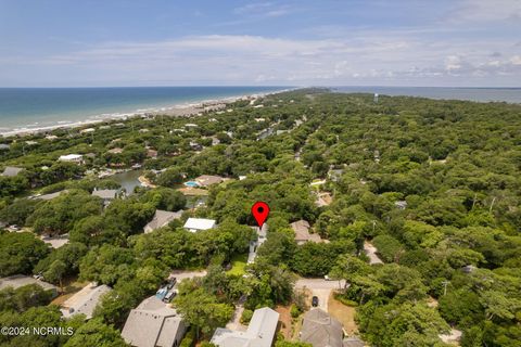 A home in Pine Knoll Shores