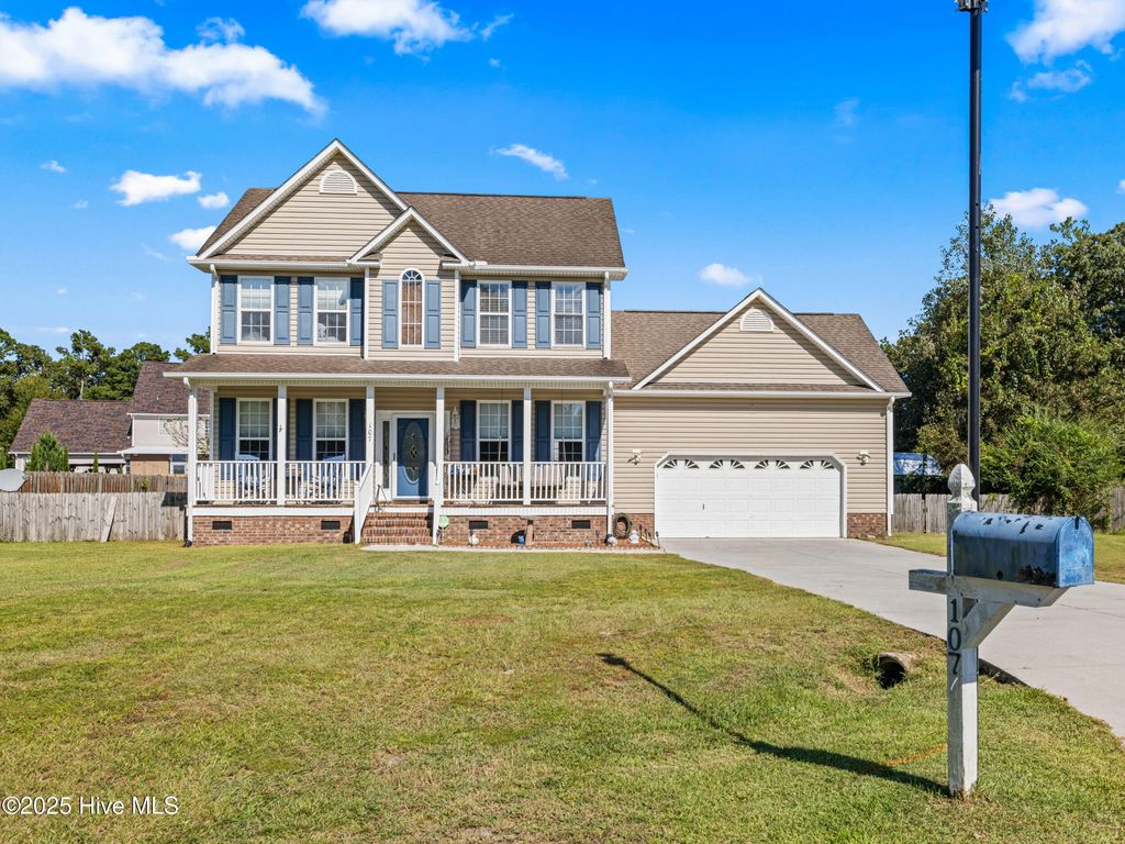 Photo of 107 Daniel Court, Richlands, NC 28574 (MLS # 100529159)