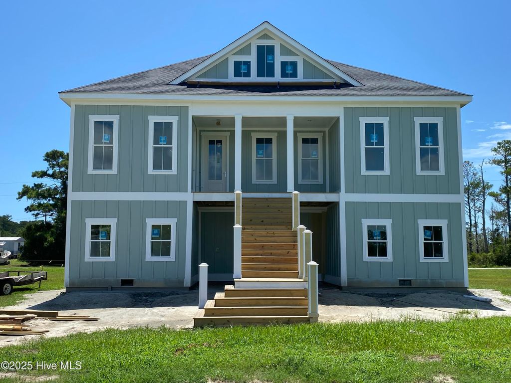 Photo of 111 Jade Street, Beaufort, NC 28516 (MLS # 100506164)