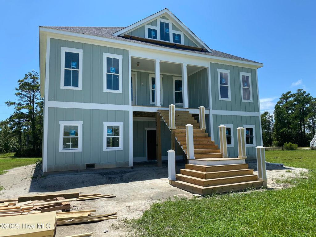 Photo of 111 Jade Street, Beaufort, NC 28516 (MLS # 100506164)