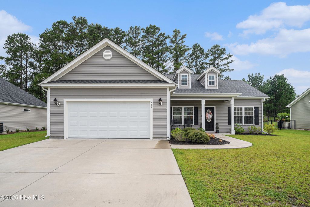 Photo of 204 Baylee Circle, Galivants Ferry, SC 29544 (MLS # 100538207)