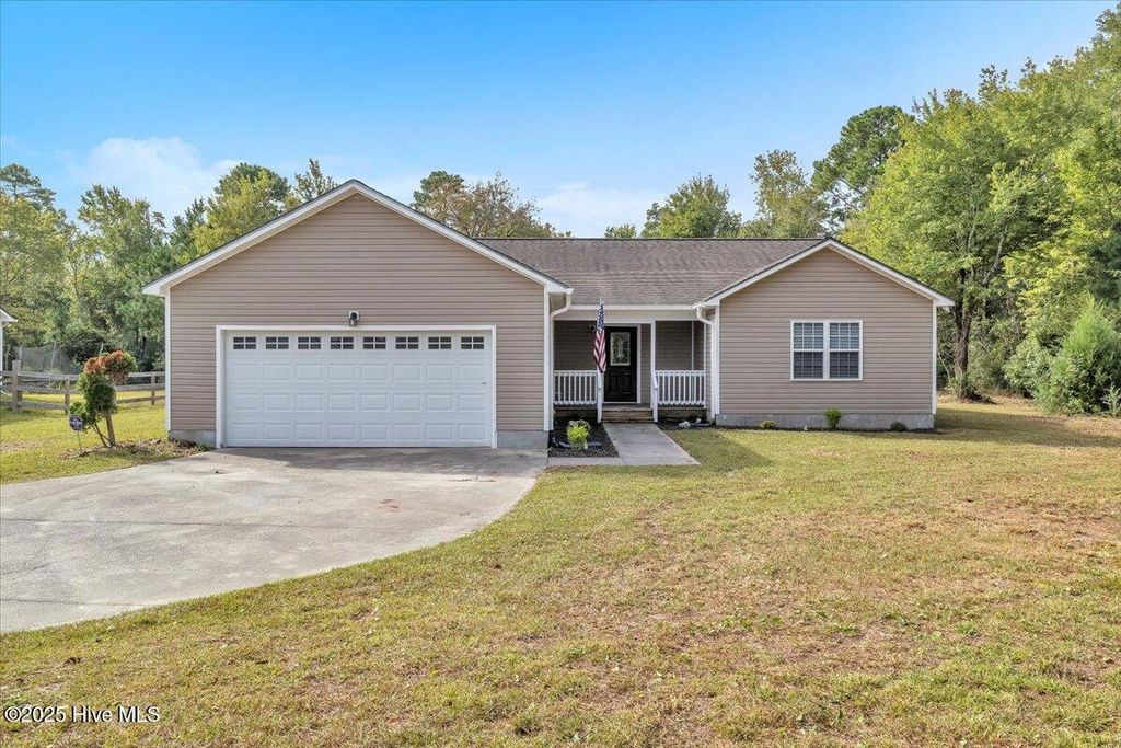 Photo of 266 Sand Ridge Road, Hubert, NC 28539 (MLS # 100535238)