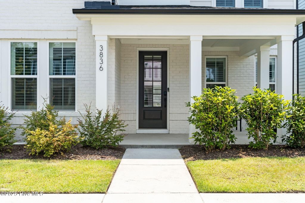 Photo of 3836 Mason Port Drive, Wilmington, NC 28409 (MLS # 100485304)