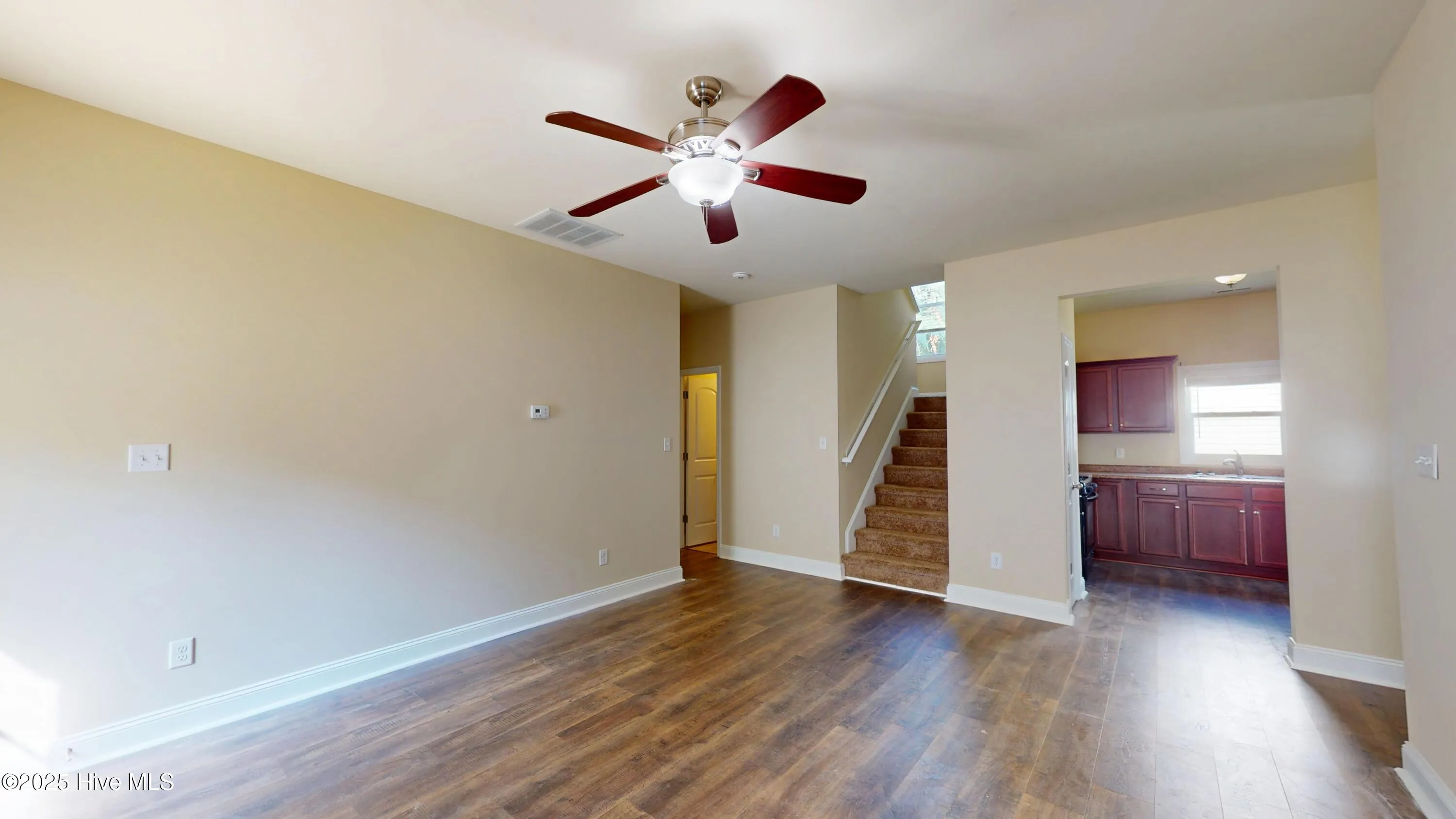 New Bern, North Carolina 28560, United States, 5 Bedrooms Bedrooms, ,4 BathroomsBathrooms,Residential,Active,12337