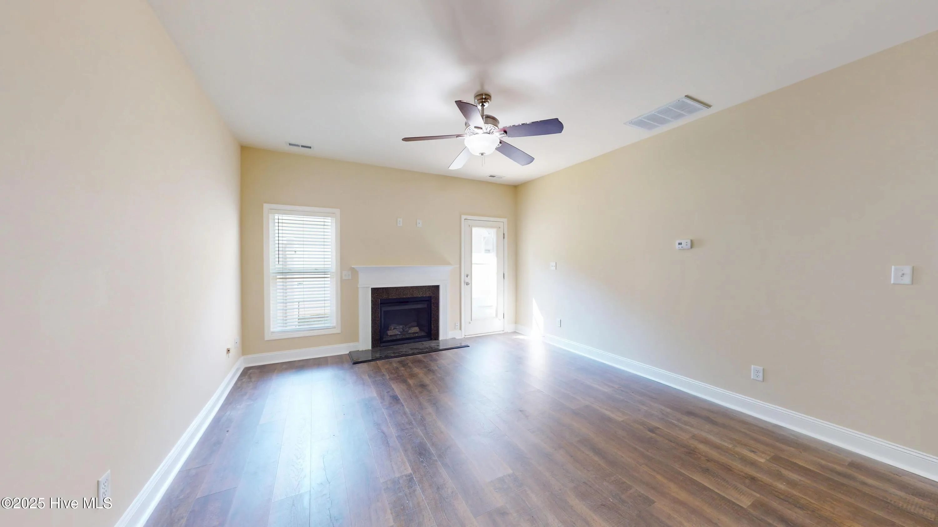 New Bern, North Carolina 28560, United States, 5 Bedrooms Bedrooms, ,4 BathroomsBathrooms,Residential,Active,12337