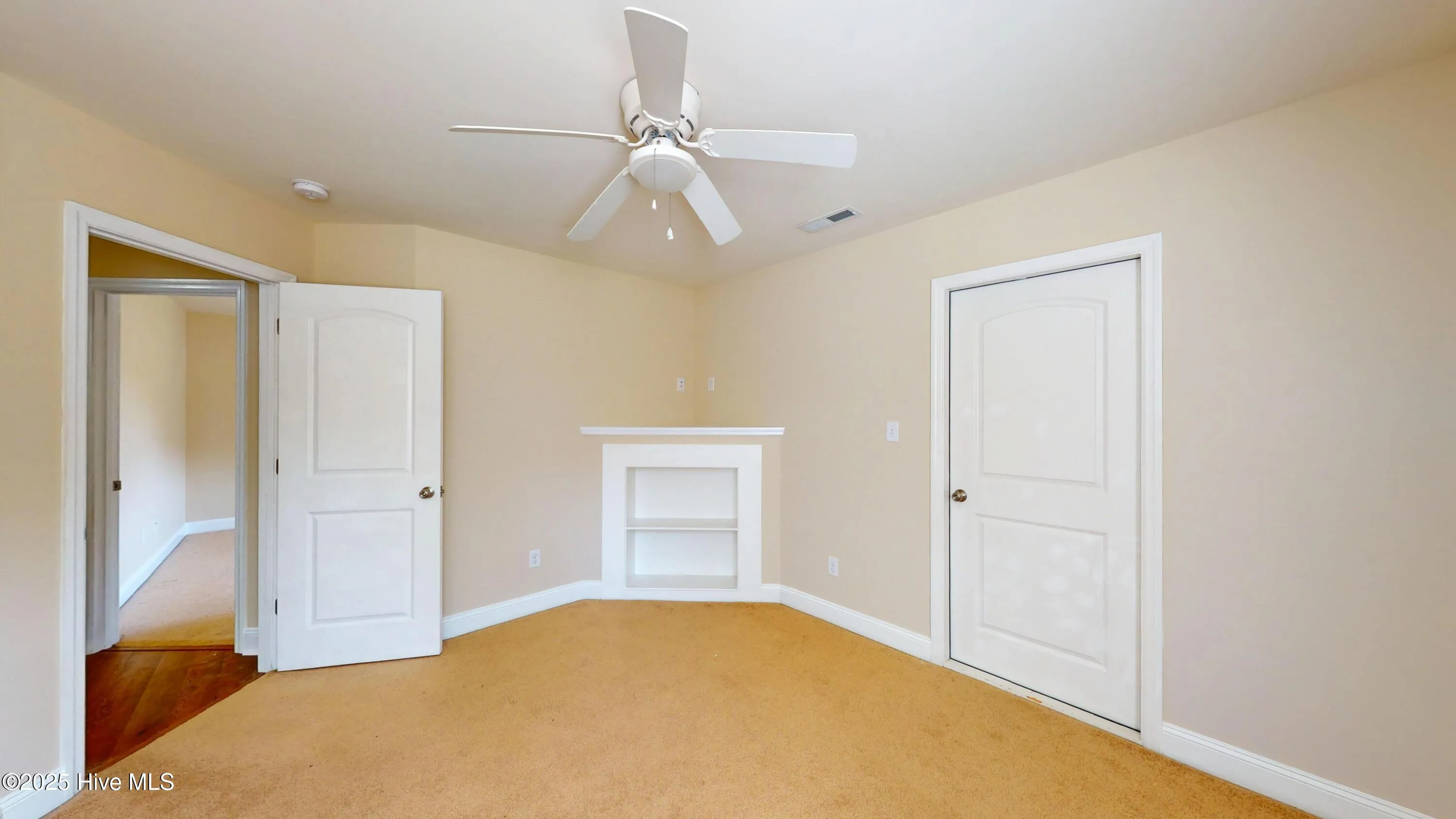 New Bern, North Carolina 28560, United States, 5 Bedrooms Bedrooms, ,4 BathroomsBathrooms,Residential,Active,12337