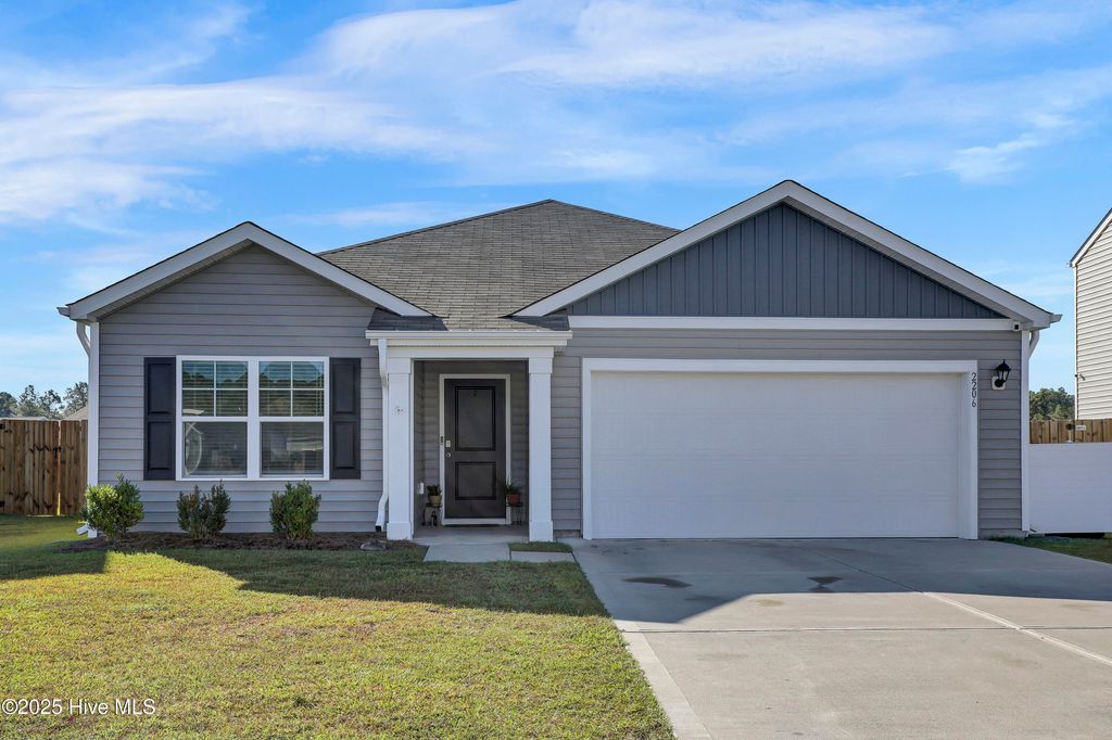 Photo of 2206 Emerald Avenue, Castle Hayne, NC 28429 (MLS # 100536874)