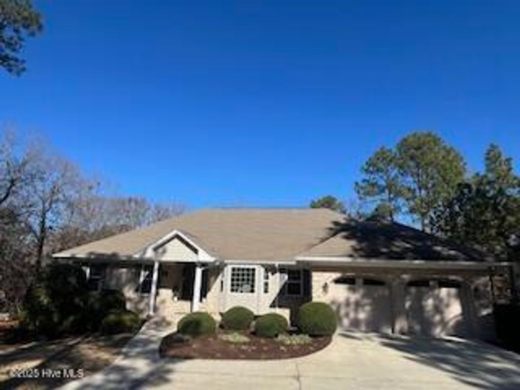 Photo of 112 Mccracken Drive, West End, NC 27376 (MLS # 100544363)