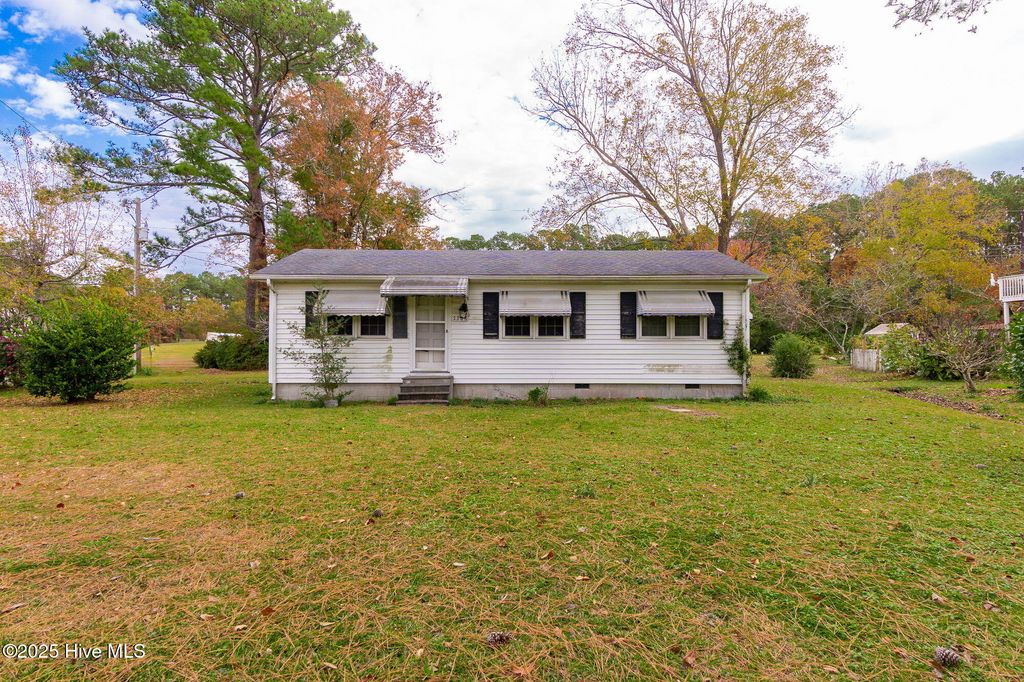Photo of 2388 N Highway 101, Beaufort, NC 28516 (MLS # 100542361)