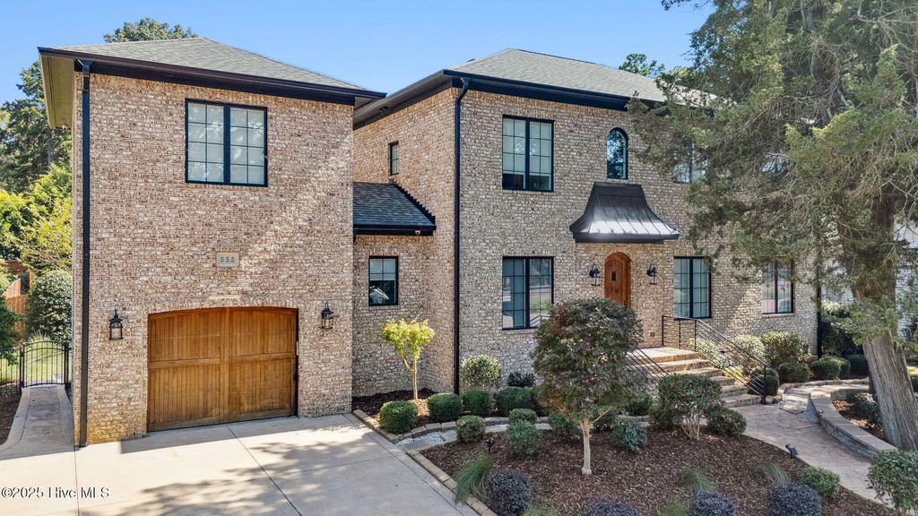 Photo of 555 NE Broad Street, Southern Pines, NC 28387 (MLS # 100537772)