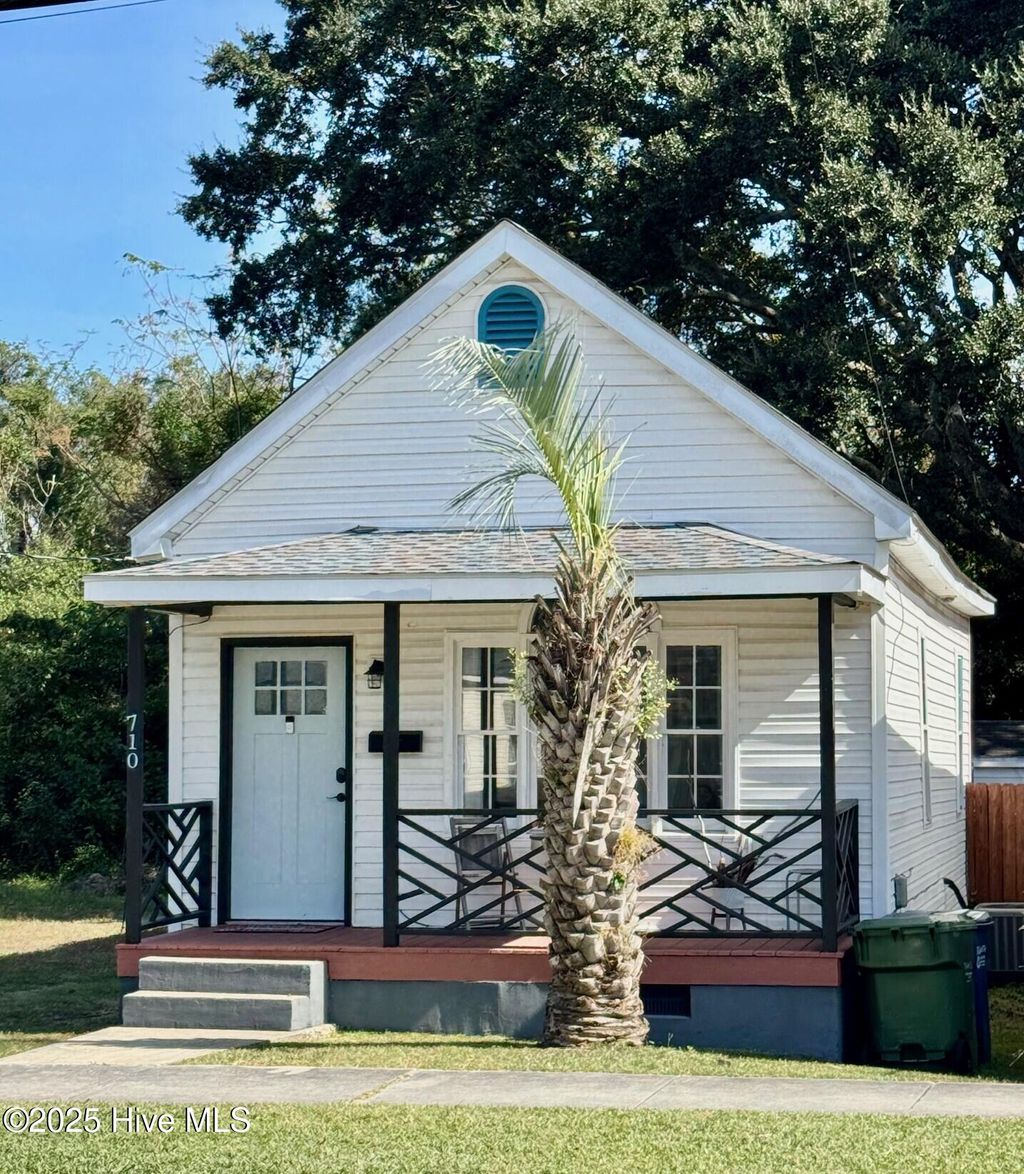 Photo of 710 Mcrae Street, Wilmington, NC 28401 (MLS # 100538169)