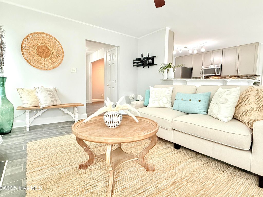 Photo of 6701 Kestral Drive, Wilmington, NC 28409 (MLS # 100542170)