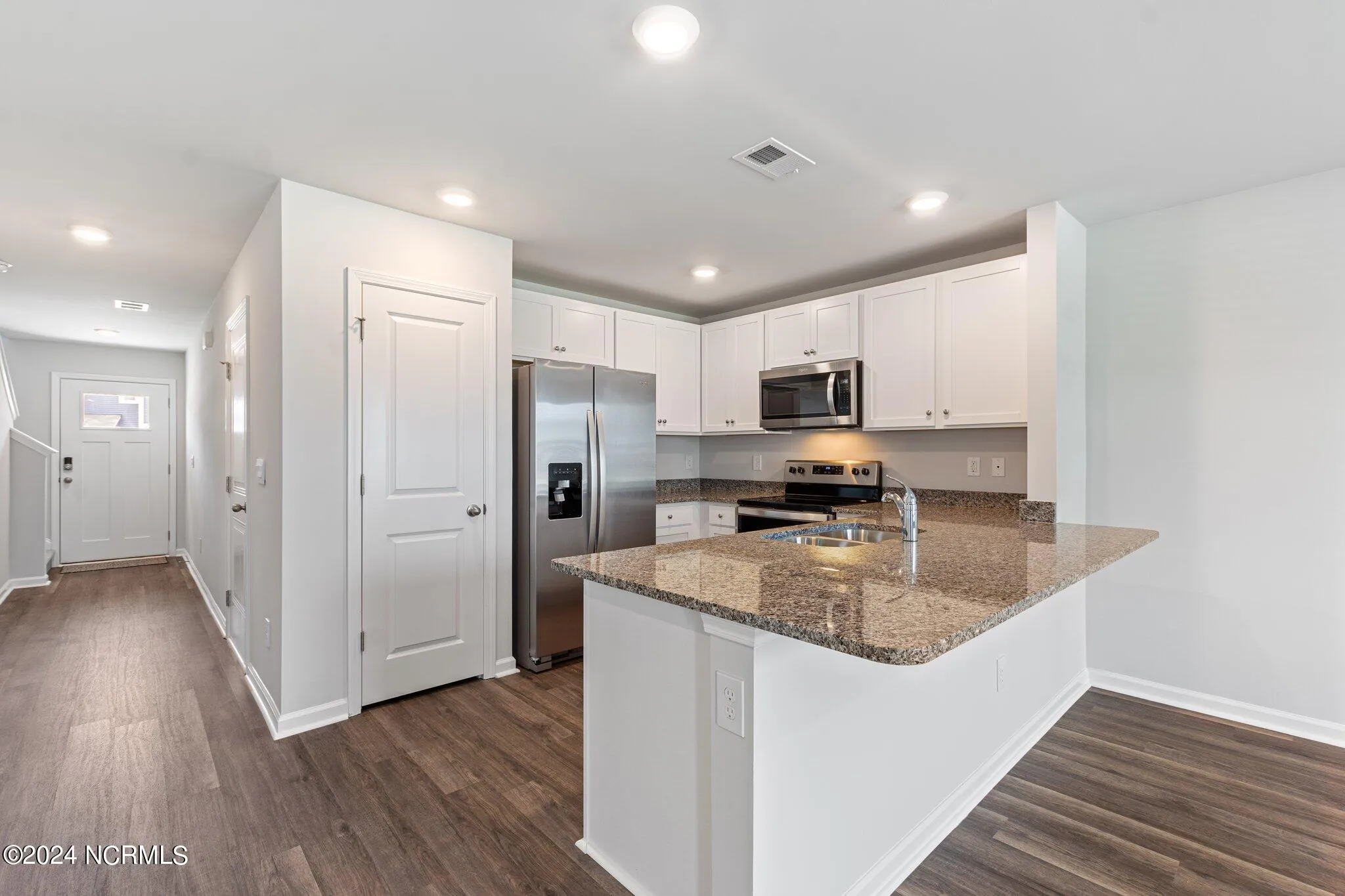 Leland, North Carolina 28451, United States, 3 Bedrooms Bedrooms, ,3 BathroomsBathrooms,Residential,Active,195308