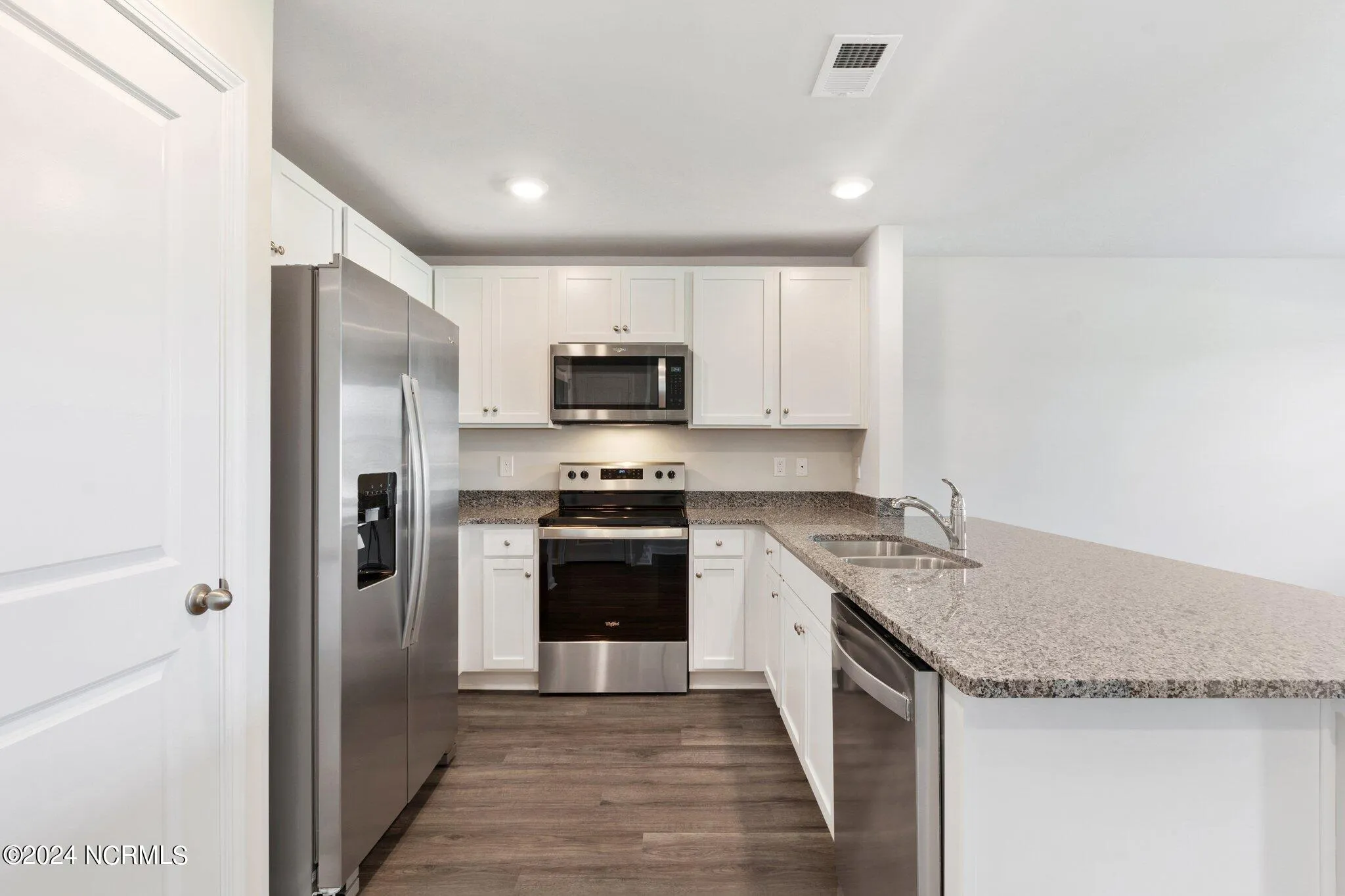 Leland, North Carolina 28451, United States, 3 Bedrooms Bedrooms, ,3 BathroomsBathrooms,Residential,Active,195308