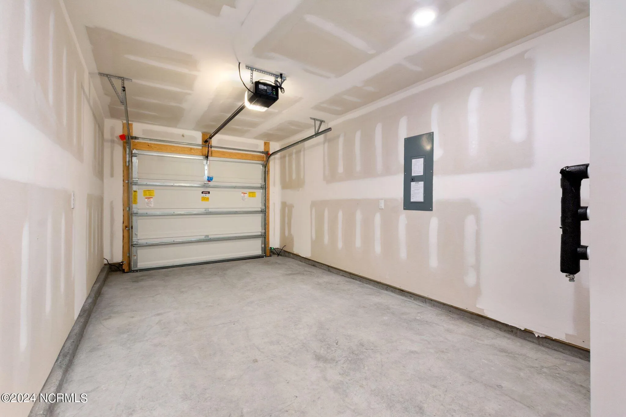 Leland, North Carolina 28451, United States, 3 Bedrooms Bedrooms, ,3 BathroomsBathrooms,Residential,Active,195308