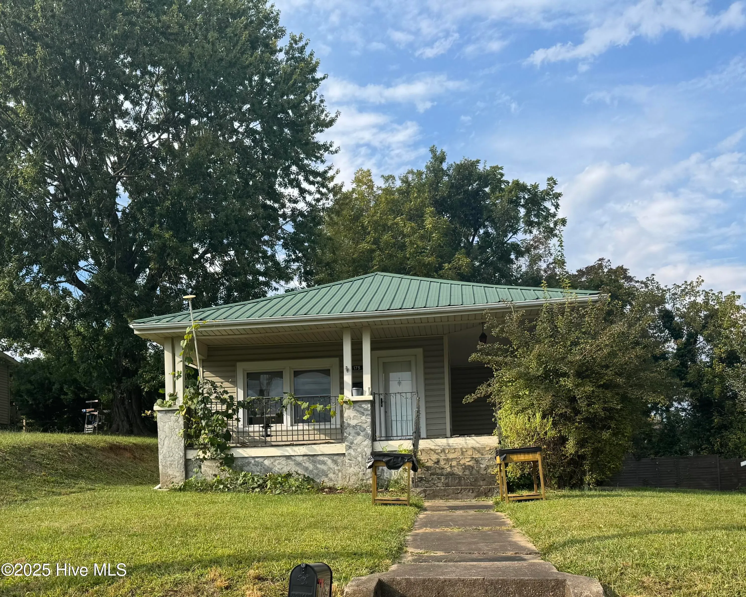 Marion, North Carolina 28752, United States, 2 Bedrooms Bedrooms, ,1 BathroomBathrooms,Residential,Active,218559