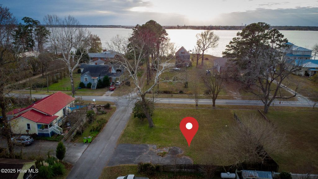 Photo of 402 N A Street, Bridgeton, NC 28519 (MLS # 100543483)