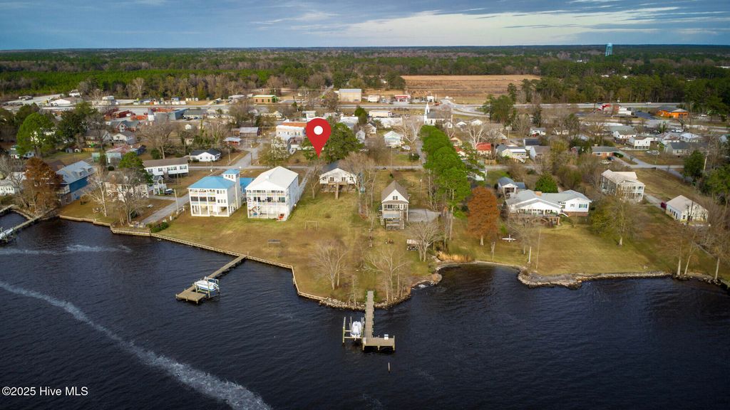 Photo of 402 N A Street, Bridgeton, NC 28519 (MLS # 100543483)