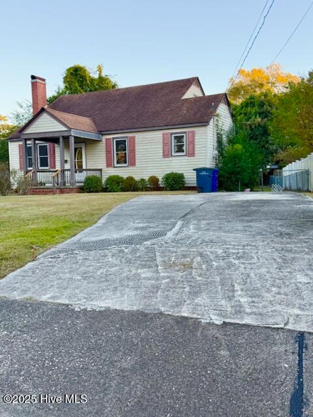 Photo of 102 Keller Court, Jacksonville, NC 28540 (MLS # 100542473)