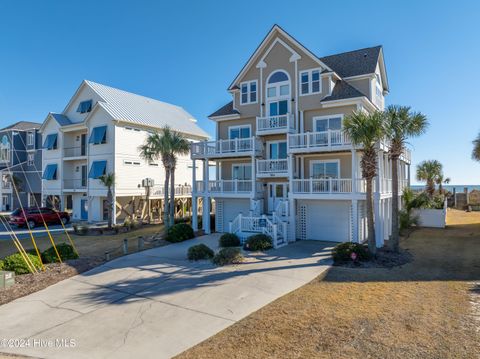 A home in North Topsail Beach