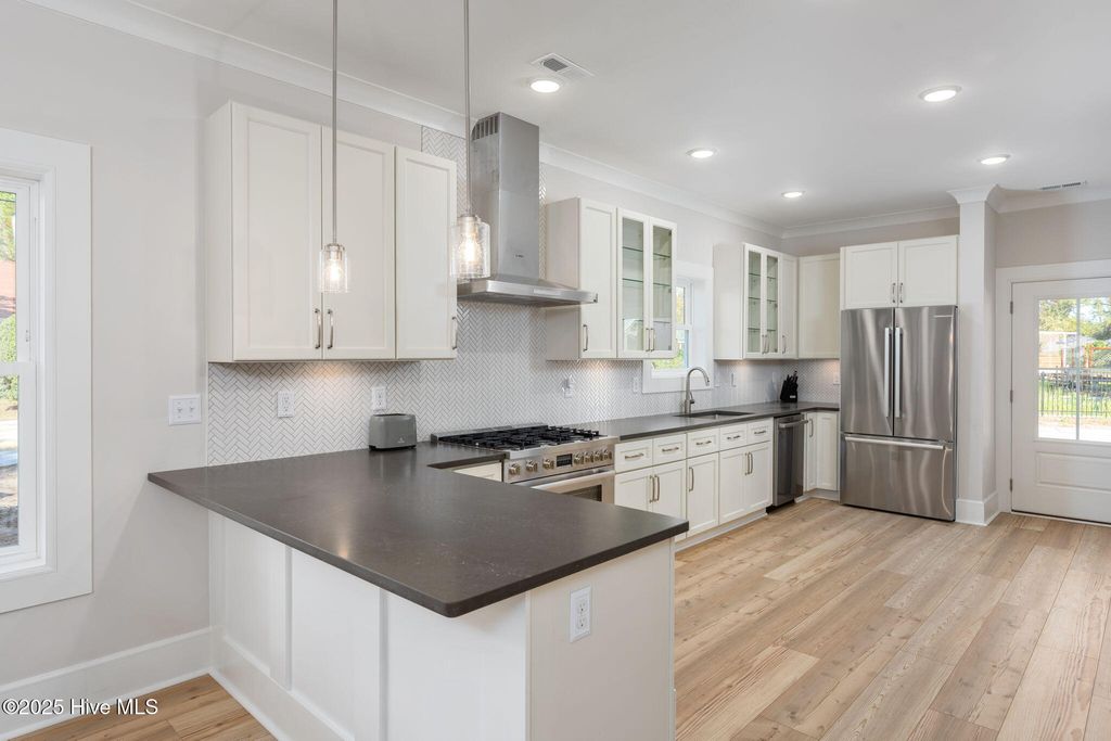 Photo of 116 Seagate Place, Wilmington, NC 28403 (MLS # 100492212)