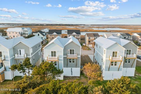 A home in North Topsail Beach