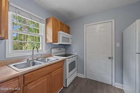 Tiny photo for 158 Bratton Drive, Jacksonville, NC 28540 (MLS # 100536002)