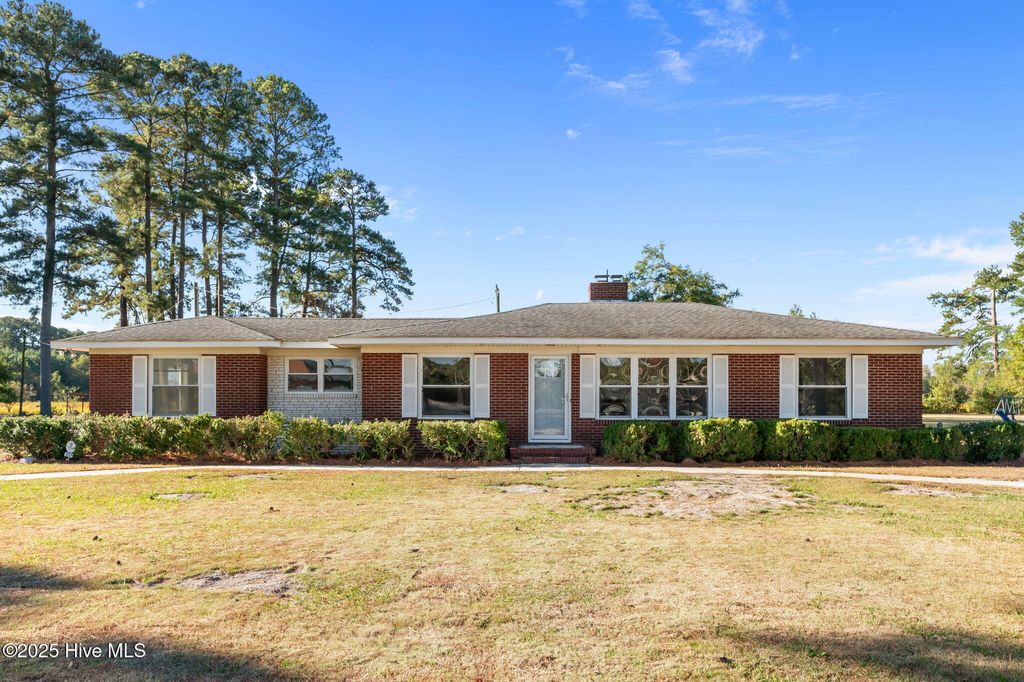 Photo of 9055 W West Marlboro Road, Farmville, NC 27828 (MLS # 100537288)