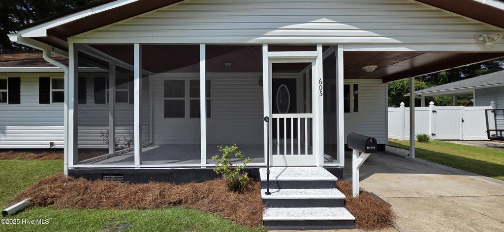 Photo of 605 Elm Street, Jacksonville, NC 28540 (MLS # 100526672)