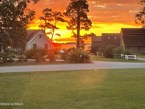 A home in Currituck