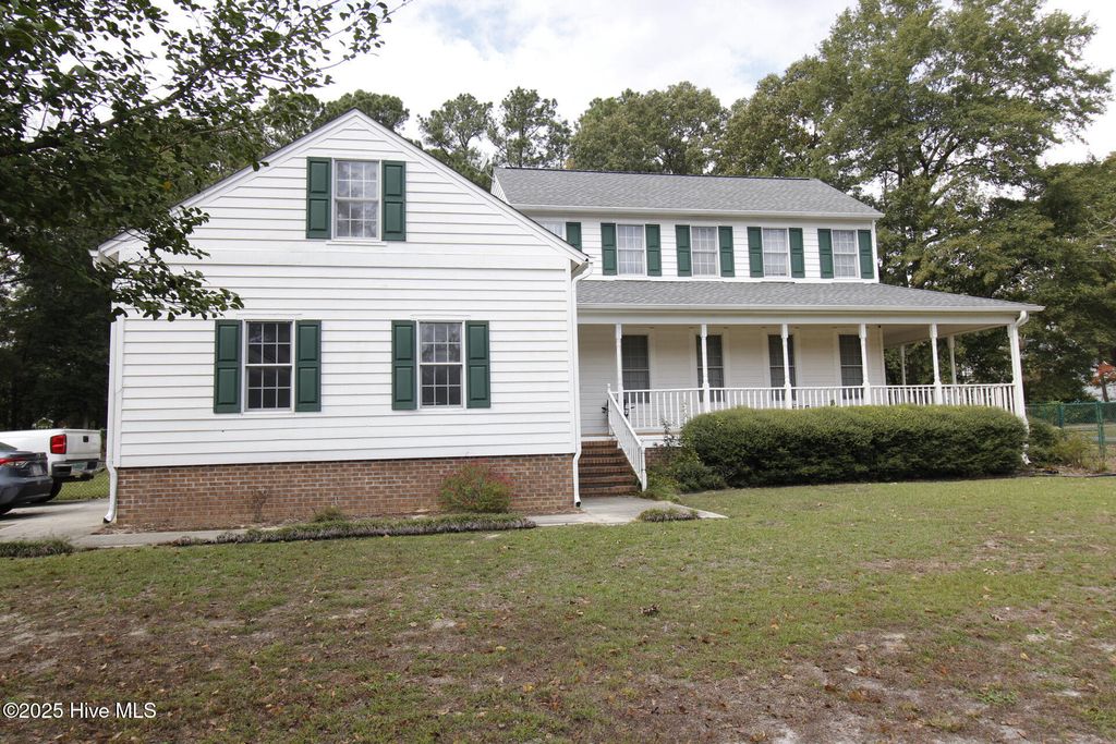 Photo of 102 S Country Club Drive, Kenansville, NC 28349 (MLS # 100537068)