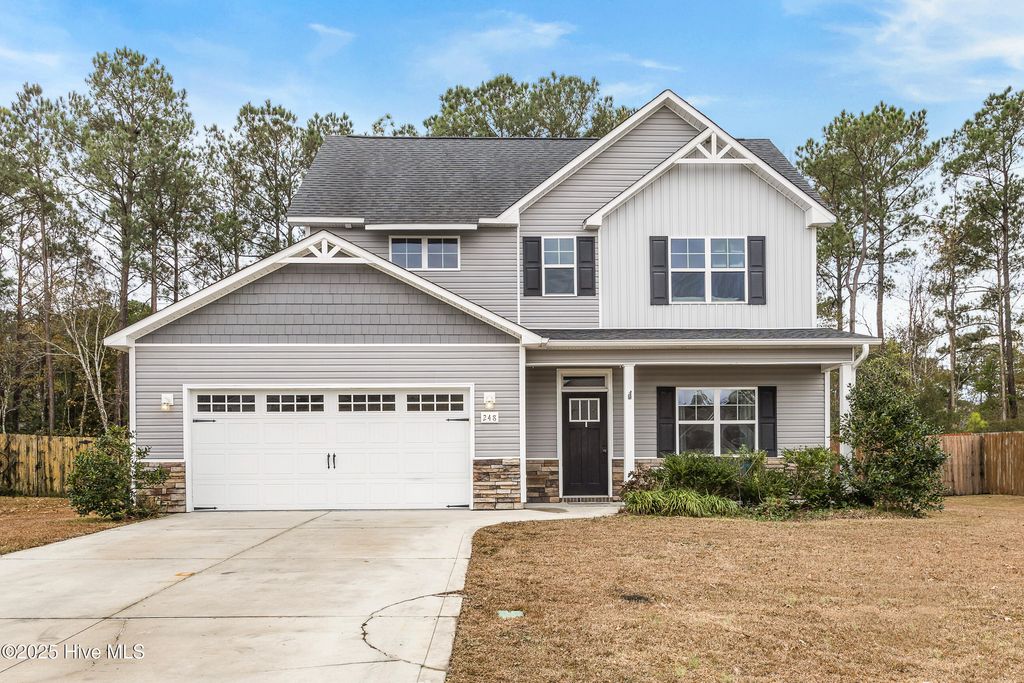 Photo of 248 Breakwater Drive, Sneads Ferry, NC 28460 (MLS # 100541001)