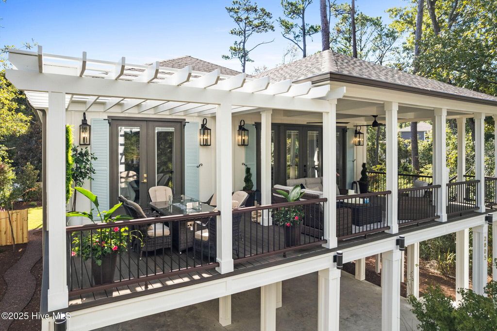Photo of 2805 W Yacht Drive, Oak Island, NC 28465 (MLS # 100506367)